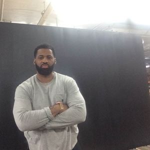 Meet your Posher, Devin